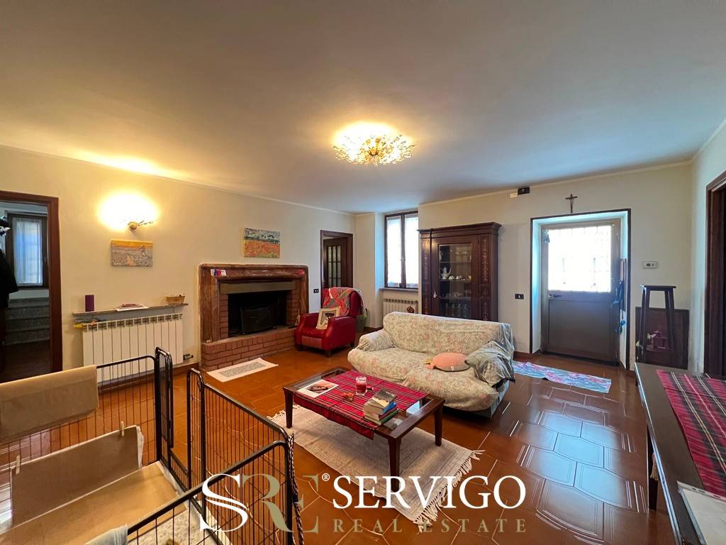 casa indipendente in vendita a Casorate Primo