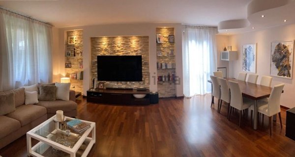 casa indipendente in vendita a Casorate Primo