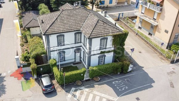 casa indipendente in vendita a Casorate Primo