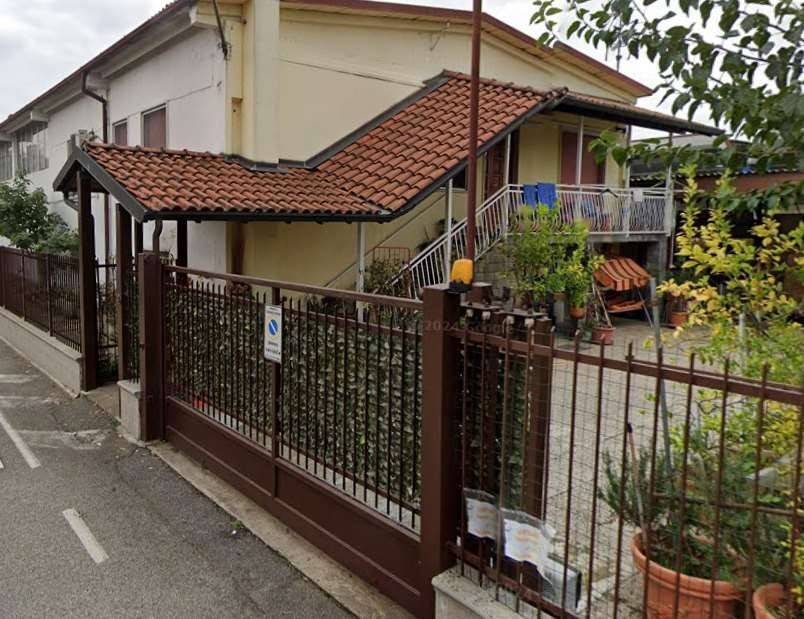 negozio in vendita a Casorate Primo