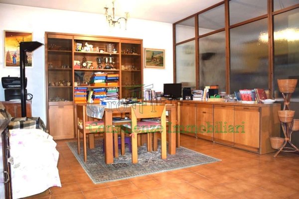 casa indipendente in vendita a Casorate Primo