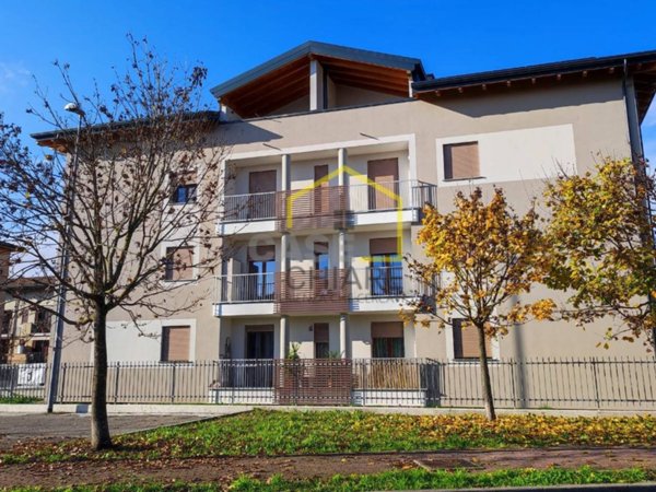 appartamento in vendita a Casorate Primo