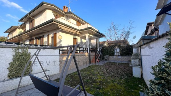 appartamento in vendita a Casorate Primo