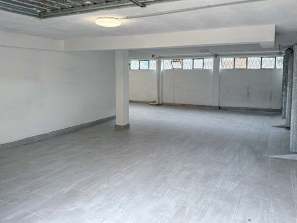 locale di sgombero in vendita a Casorate Primo