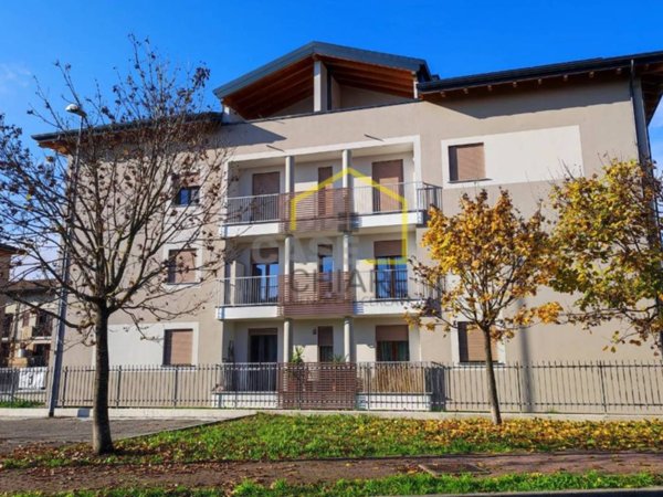 appartamento in vendita a Casorate Primo