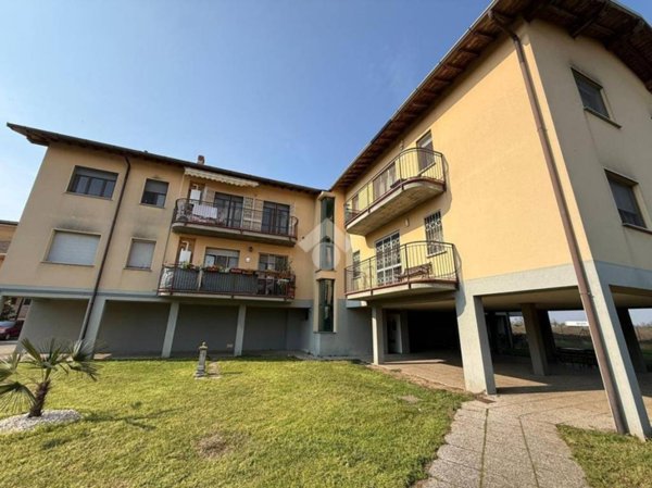 appartamento in vendita a Casorate Primo