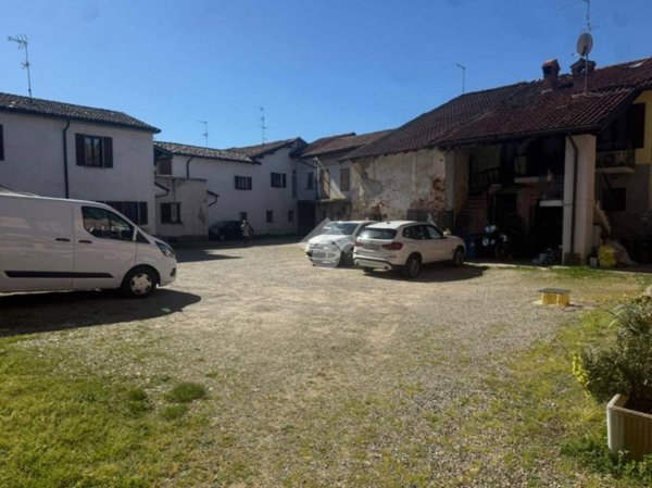 appartamento in vendita a Casorate Primo