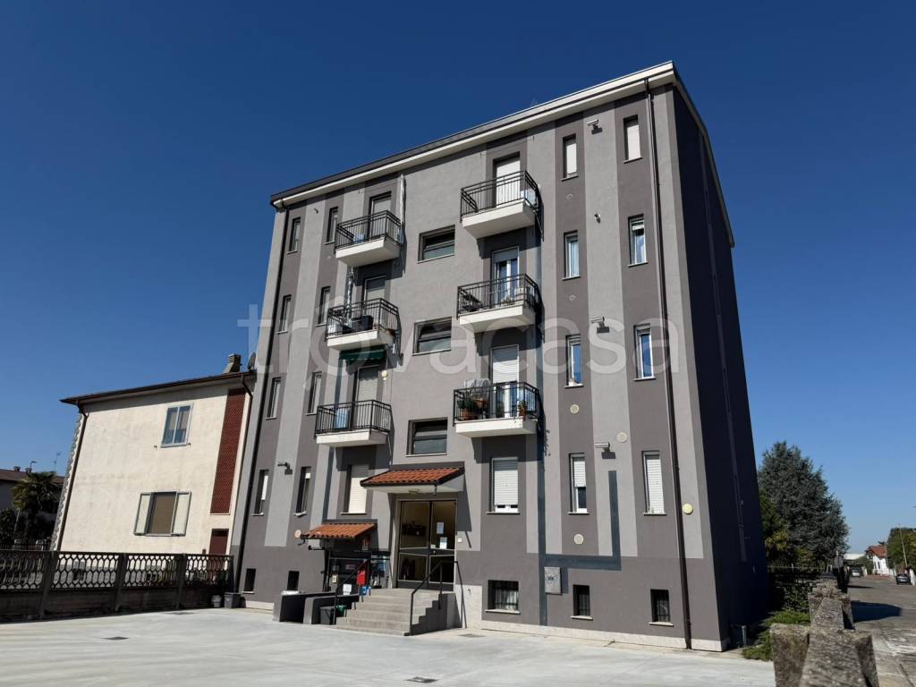 appartamento in vendita a Casorate Primo