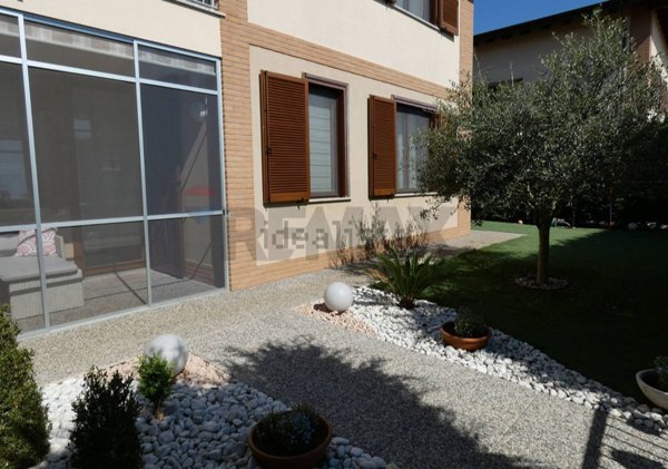 appartamento in vendita a Casorate Primo