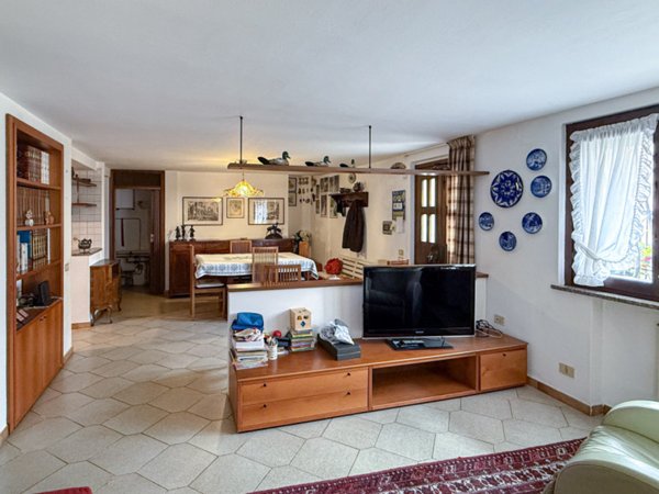 casa indipendente in vendita a Casorate Primo