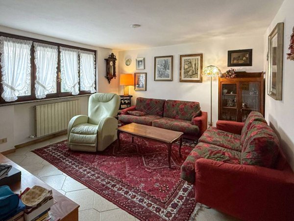 casa indipendente in vendita a Casorate Primo