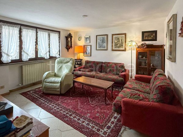 casa indipendente in vendita a Casorate Primo