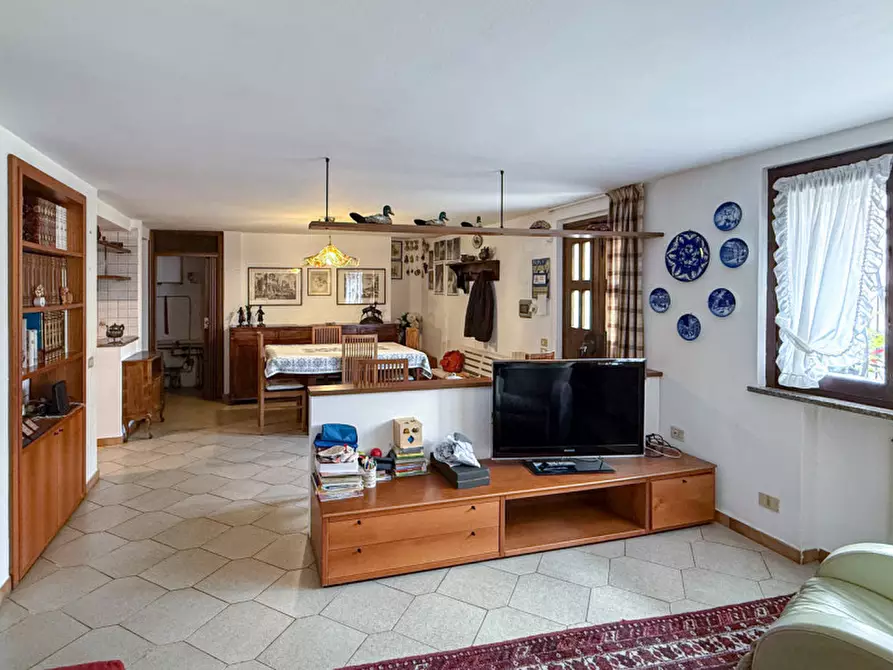 casa indipendente in vendita a Casorate Primo