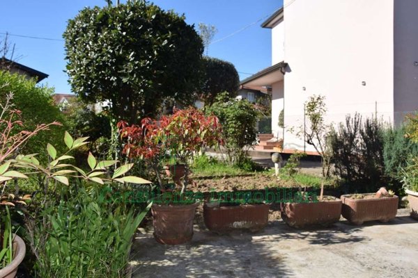 casa indipendente in vendita a Casorate Primo