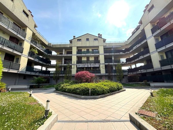 appartamento in vendita a Casorate Primo