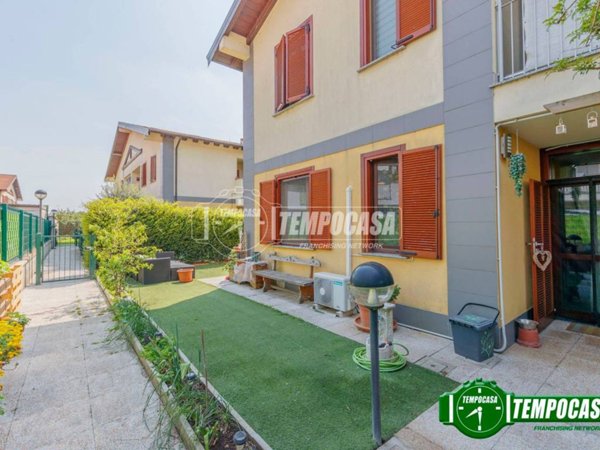 appartamento in vendita a Casorate Primo