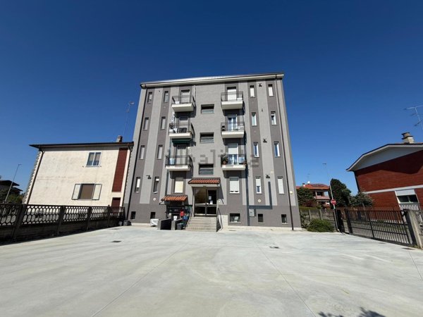 appartamento in vendita a Casorate Primo