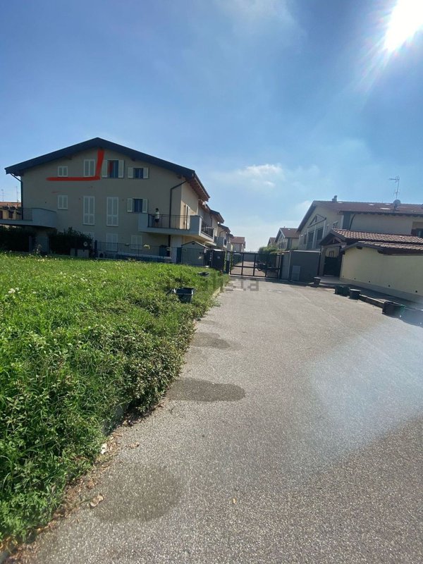 appartamento in vendita a Casorate Primo