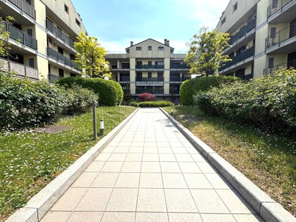 appartamento in vendita a Casorate Primo