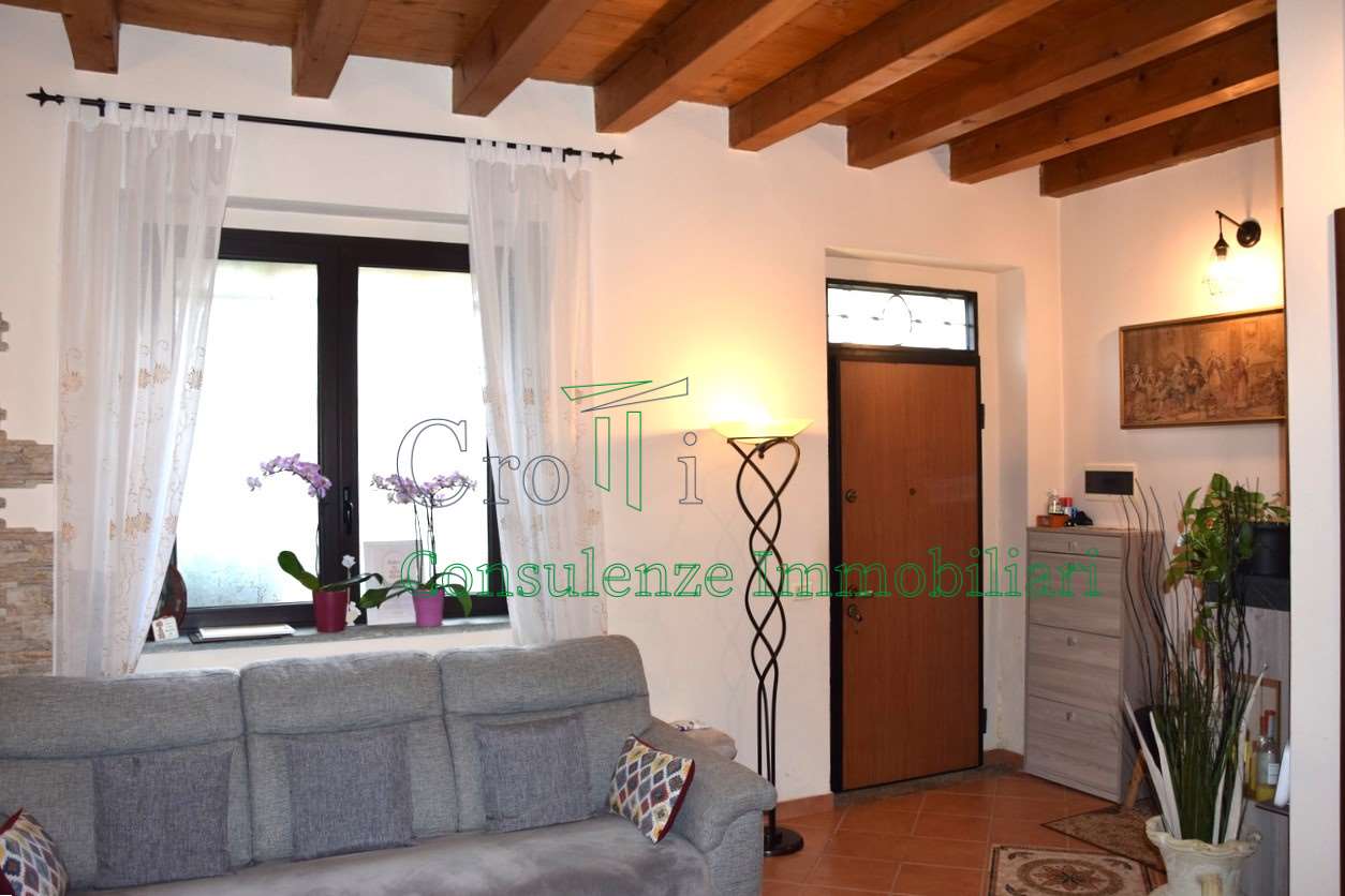 casa indipendente in vendita a Casorate Primo
