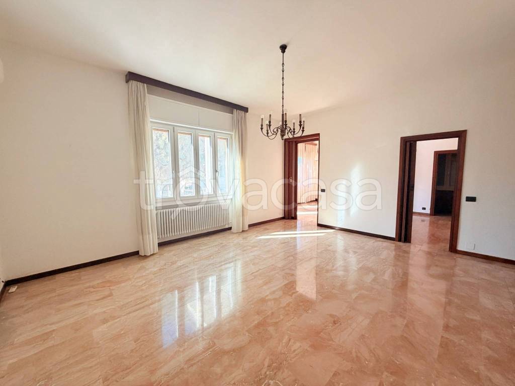 casa indipendente in vendita a Casorate Primo