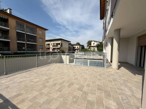 appartamento in vendita a Casorate Primo