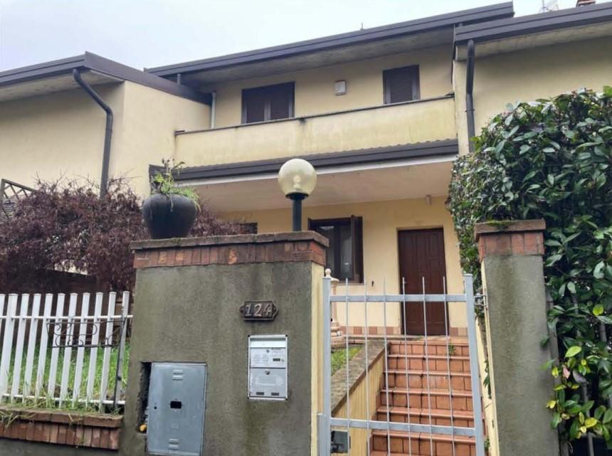 casa indipendente in vendita a Casorate Primo