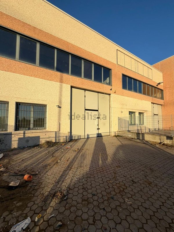 ufficio in vendita a Casorate Primo