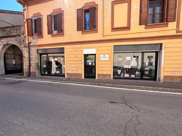 negozio in vendita a Casorate Primo