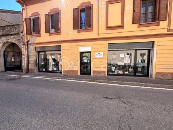 negozio in vendita a Casorate Primo