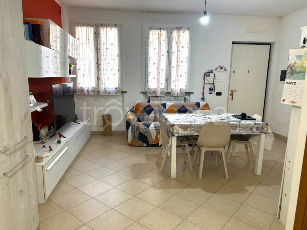 casa indipendente in vendita a Casorate Primo