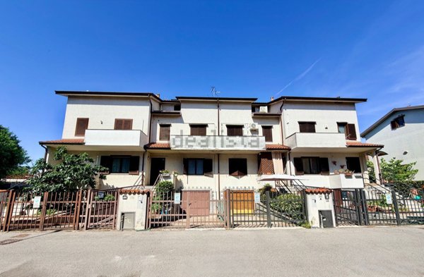 casa indipendente in vendita a Casorate Primo