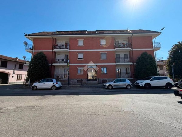 appartamento in vendita a Casorate Primo