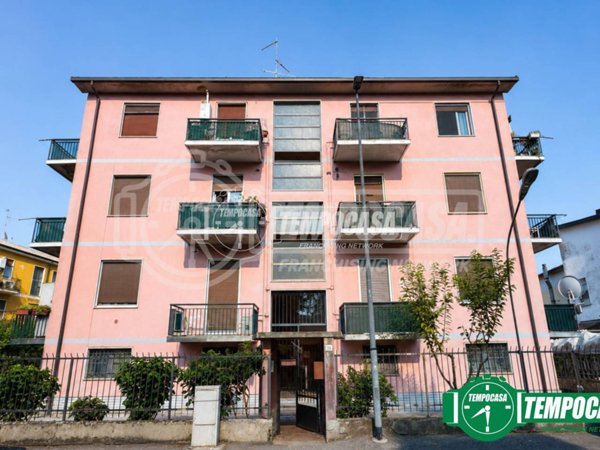 appartamento in vendita a Casorate Primo