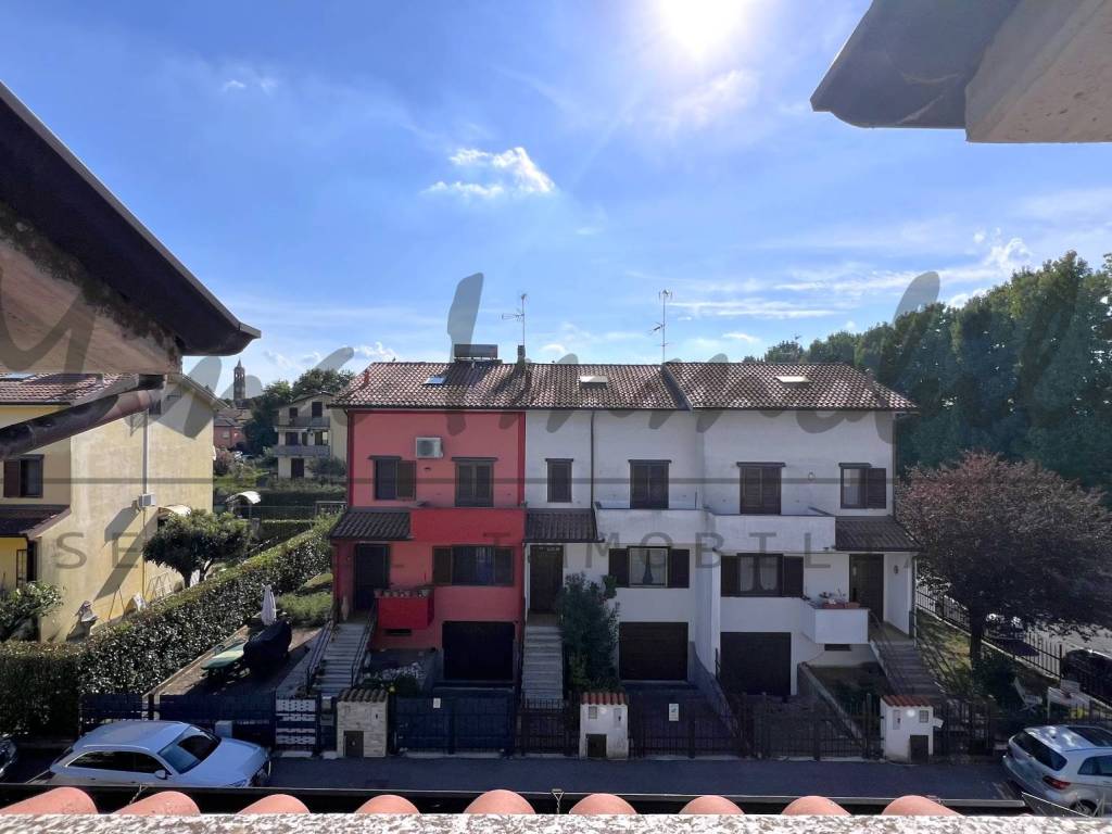 casa indipendente in vendita a Casorate Primo
