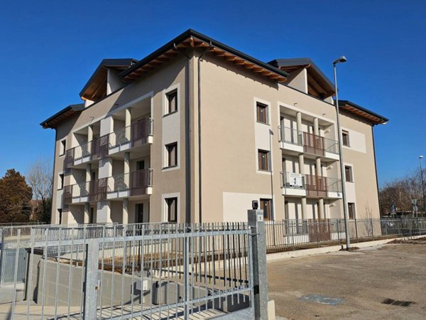 appartamento in vendita a Casorate Primo