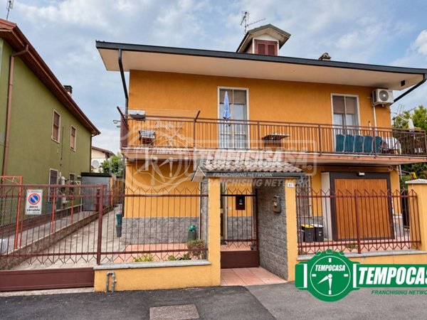 appartamento in vendita a Casorate Primo