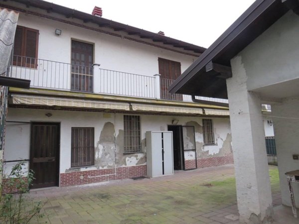 casa indipendente in vendita a Cassolnovo in zona Villareale
