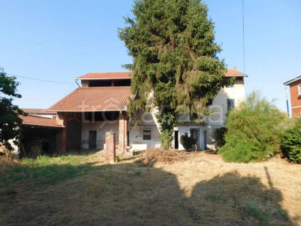 casa indipendente in vendita a Cassolnovo