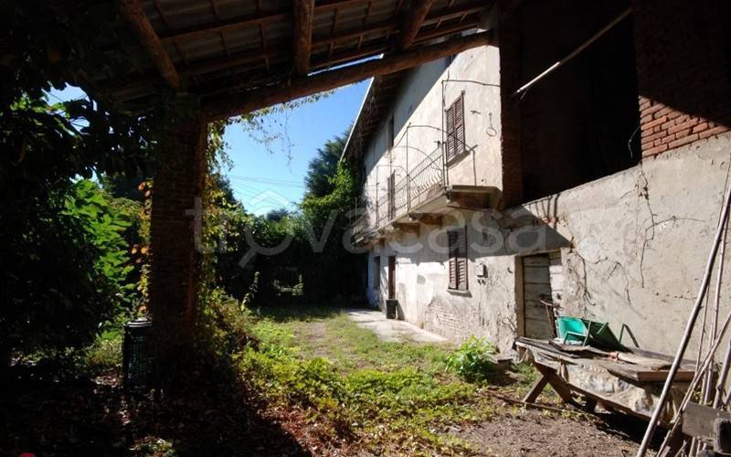 casa indipendente in vendita a Cassolnovo