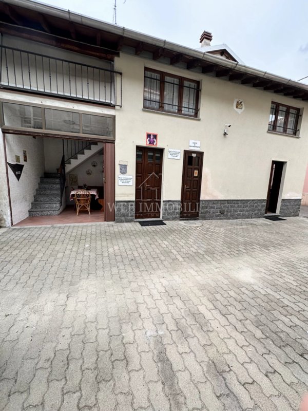casa indipendente in vendita a Cassolnovo