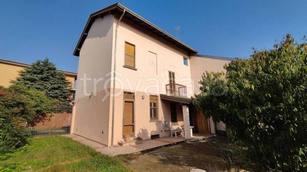 casa indipendente in vendita a Cassolnovo