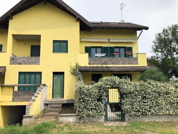 casa indipendente in vendita a Cassolnovo