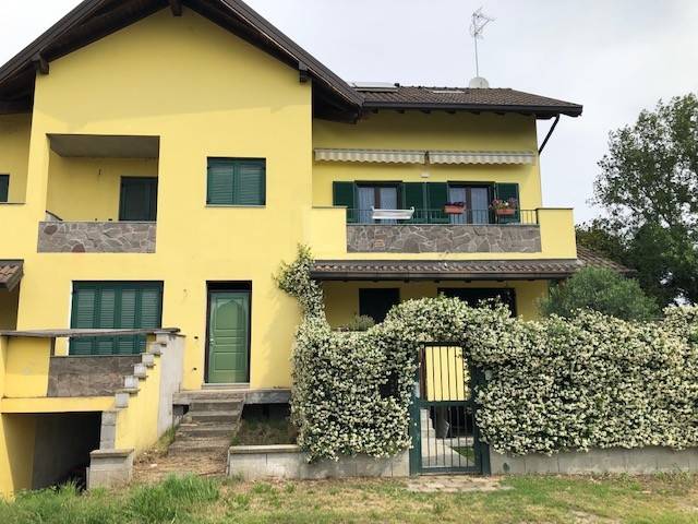 casa indipendente in vendita a Cassolnovo