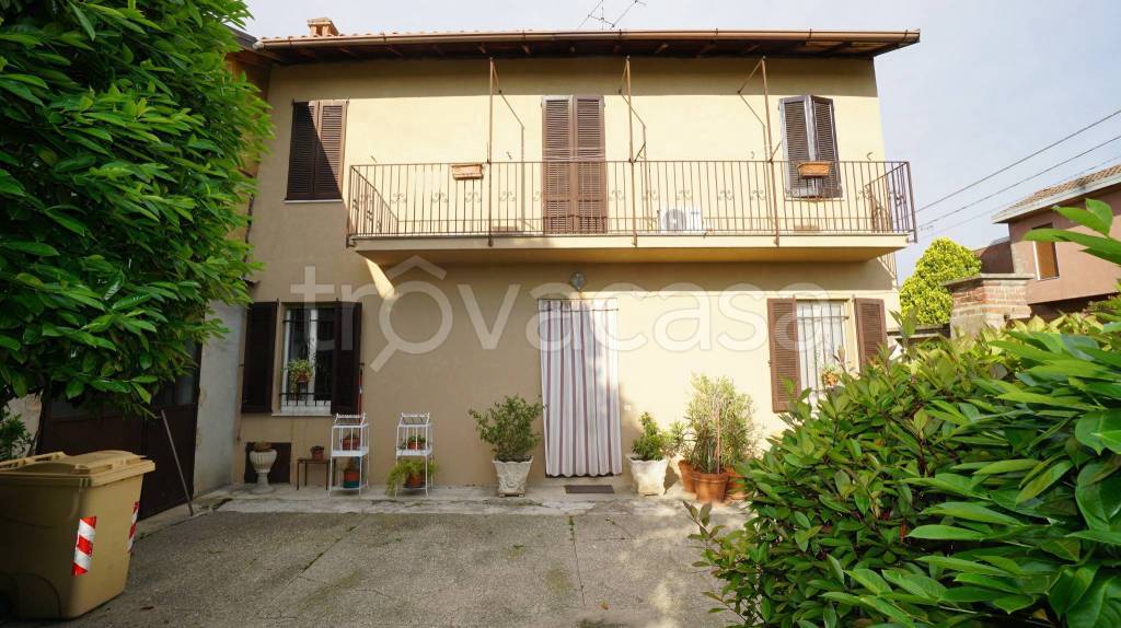 casa indipendente in vendita a Cassolnovo