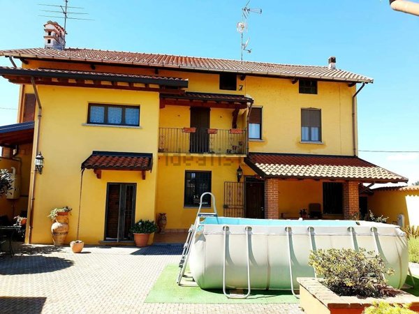 casa indipendente in vendita a Cassolnovo