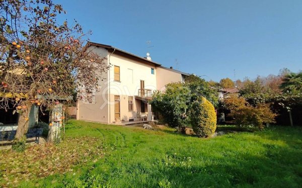 casa indipendente in vendita a Cassolnovo