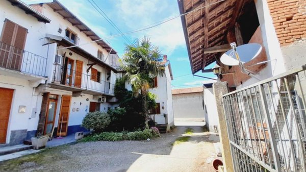 casa indipendente in vendita a Cassolnovo