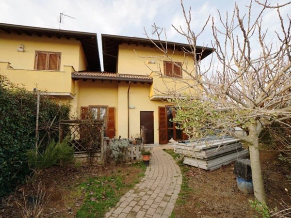 casa indipendente in vendita a Cassolnovo
