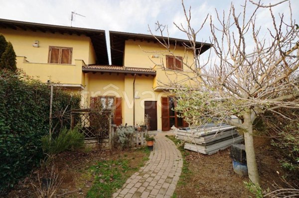casa indipendente in vendita a Cassolnovo